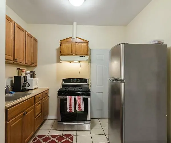 1549 North Maplewood Avenue Chicago