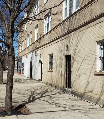 1549 North Maplewood Avenue Apartment Chicago